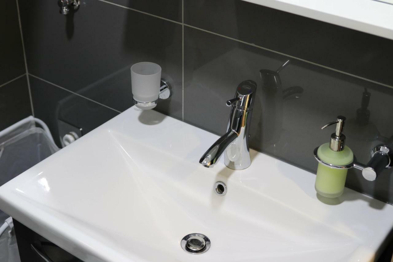 Dub Apartments Zagreb - Free Parking Ngoại thất bức ảnh